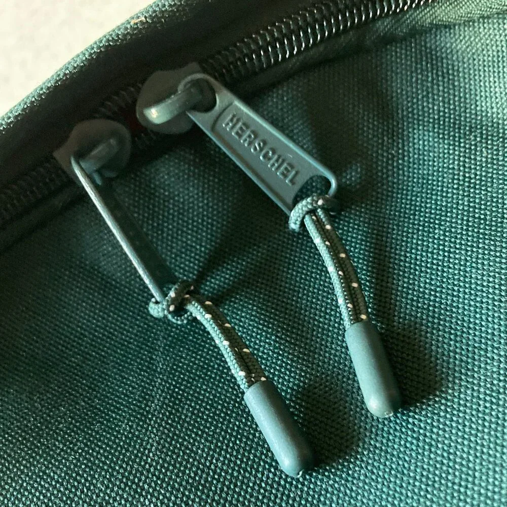 Herschel Classic XL Dark Green Backpack 17
